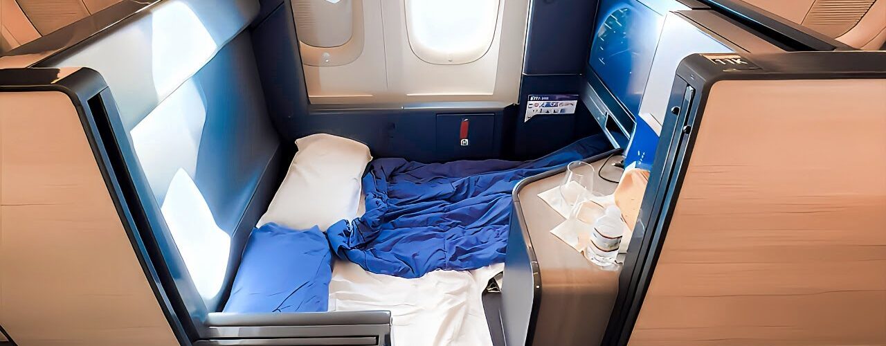 ANA business class "THE ROOM"