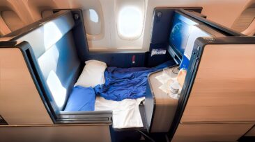 ANA business class "THE ROOM"