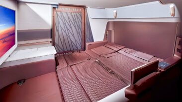 JAL first class